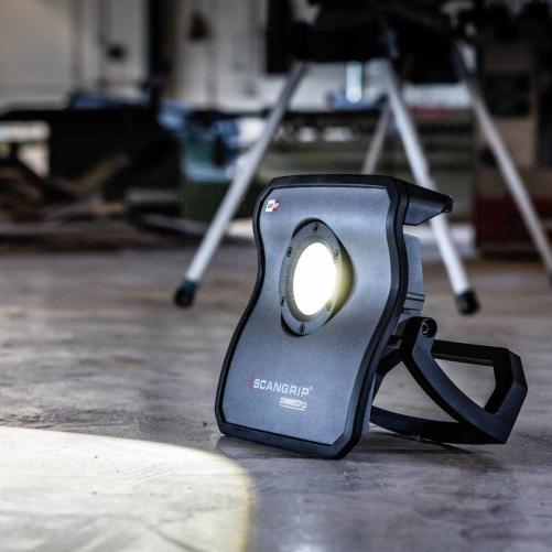 Projecteur NOVA 10000 lumens - Eclairage de chantier