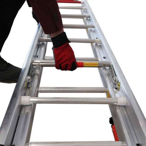 Dispositif d'accès en chambres s - Echelle et Aerostep